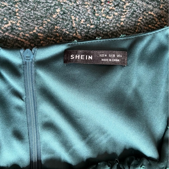 ✨3/15$ Green dress, polka dots - Picture 4 of 5